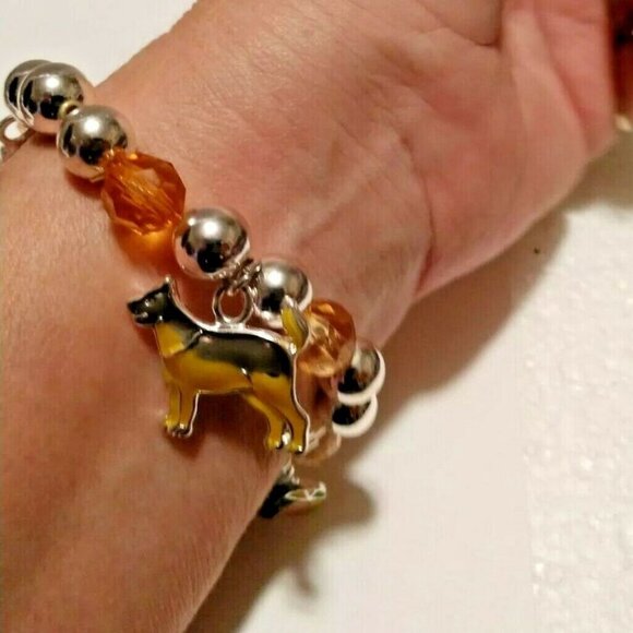 🐈🐾🐕‍🦺Dog Charm Bracelet Silver/Topaz/Beads/Beagle/Sheppard/Lab/Schnau - Picture 2 of 11